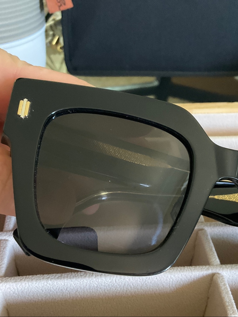 Fendi Black Logo Square Sunglasses - Picture 6 of 10